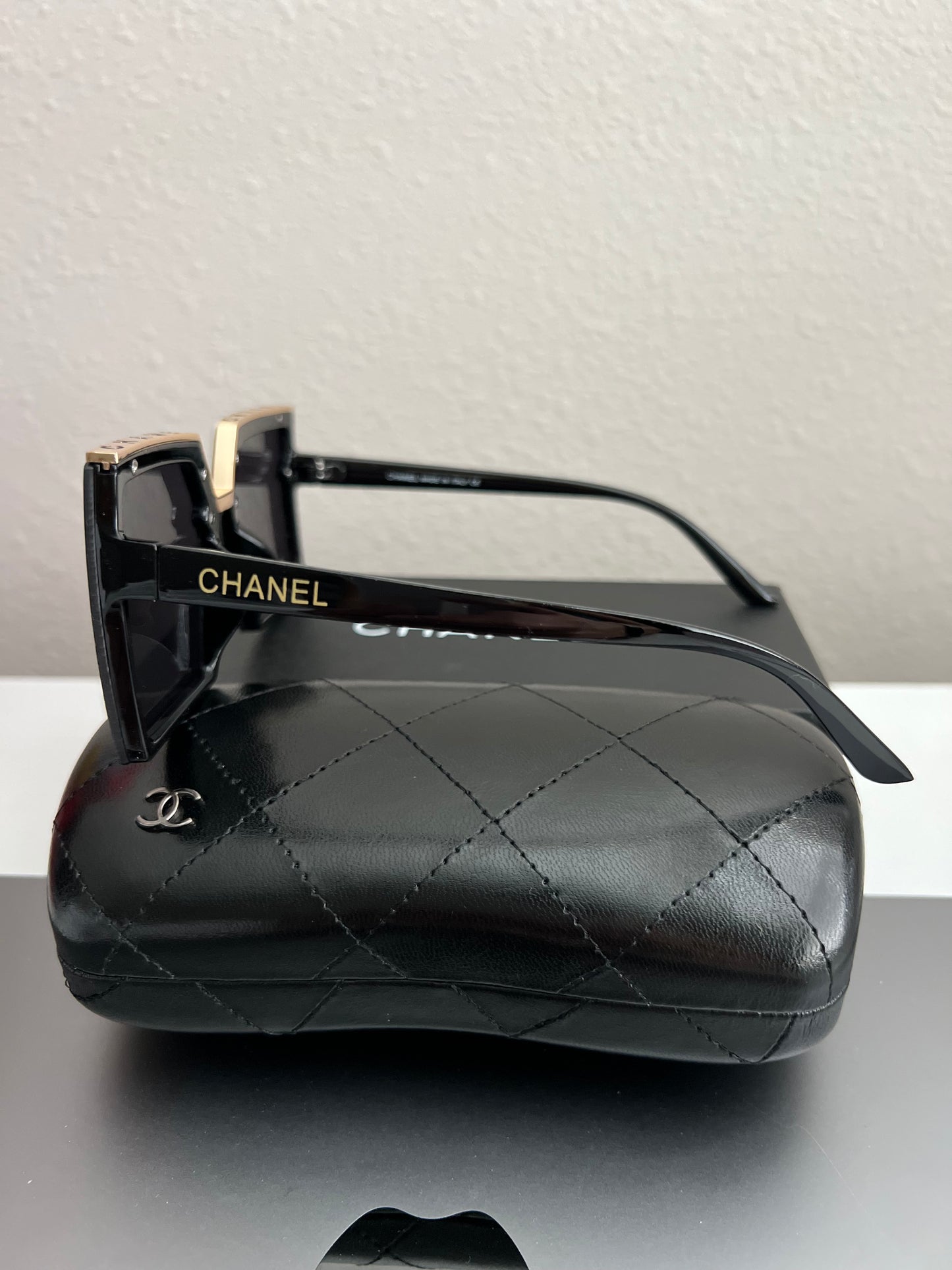CC Sophicated Square Sunnies