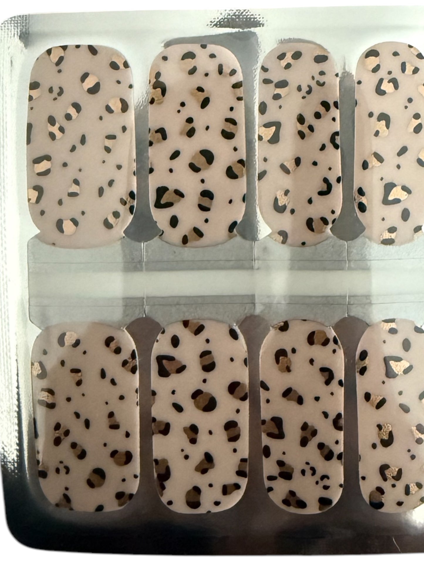 Neutral Leopard Transparency