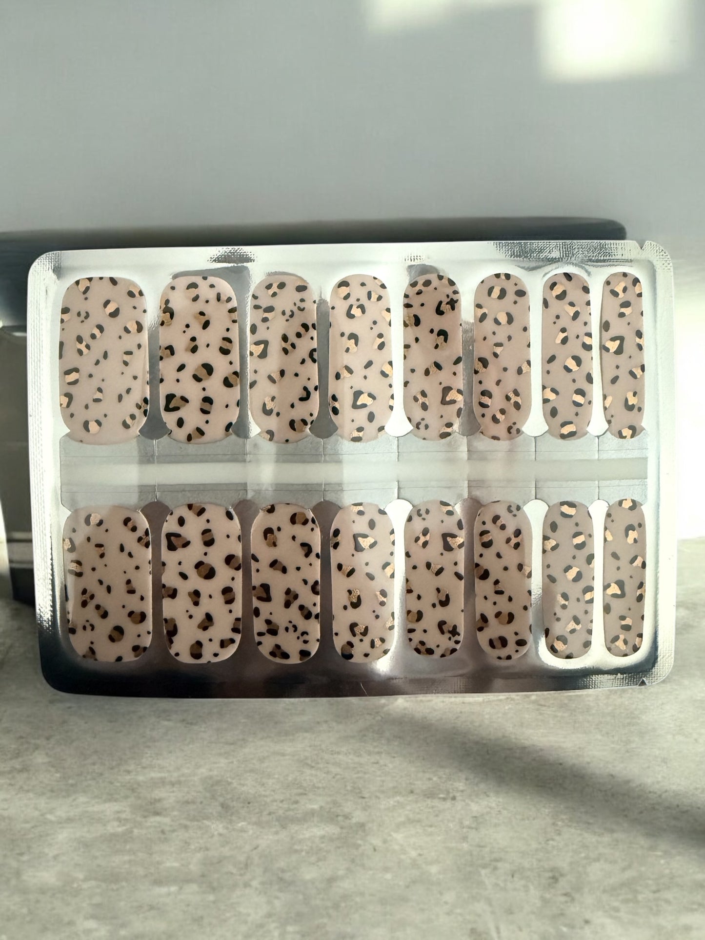 Neutral Leopard Transparency